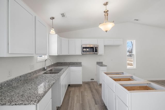 522 Oxford Road, Kingsford Heights, IN 46346