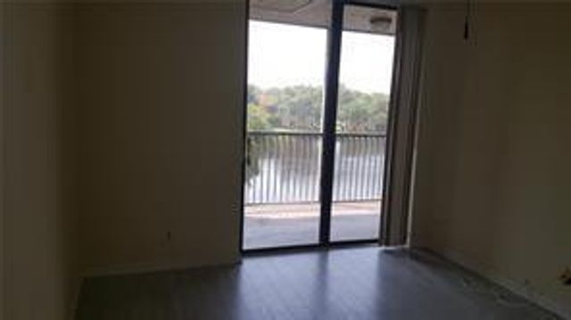 3859 Coral Tree Circle 302, Coconut Creek, FL 33073