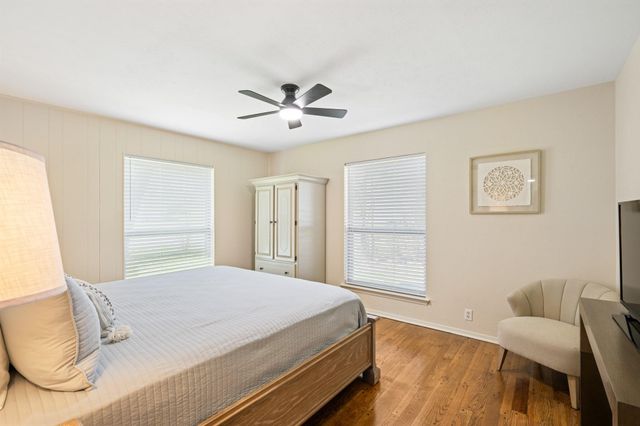1209 Wildwood Drive, Arlington, TX 76011