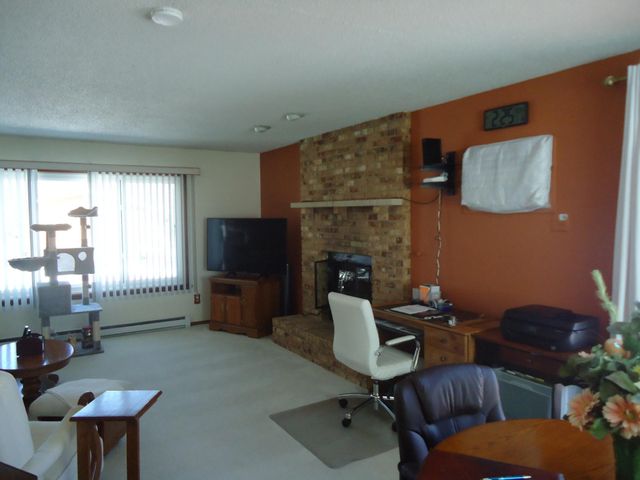 1502 S 16th Avenue S, Fargo, ND 58103