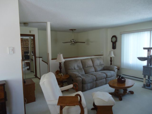 1502 S 16th Avenue S, Fargo, ND 58103