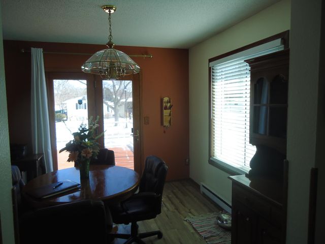 1502 S 16th Avenue S, Fargo, ND 58103