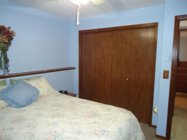 1502 S 16th Avenue S, Fargo, ND 58103