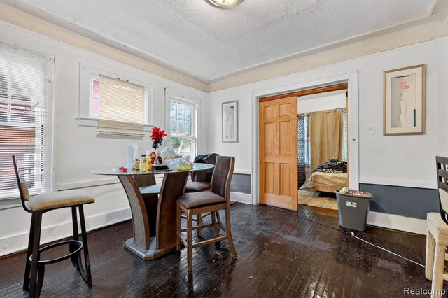 577 Lakewood Street, Detroit, MI 48213