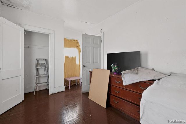 577 Lakewood Street, Detroit, MI 48213