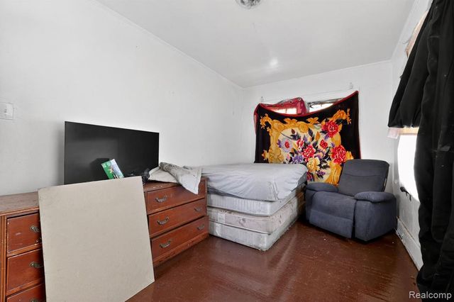 577 Lakewood Street, Detroit, MI 48213