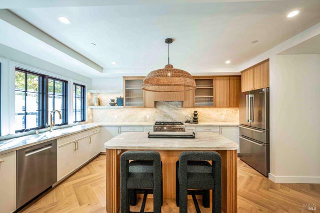 851 Second St E, Sonoma, CA 95476