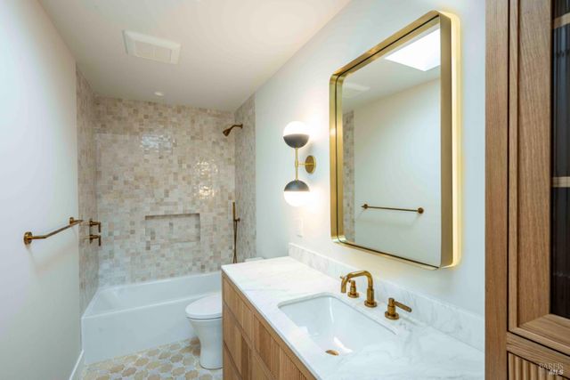 851 Second St E, Sonoma, CA 95476