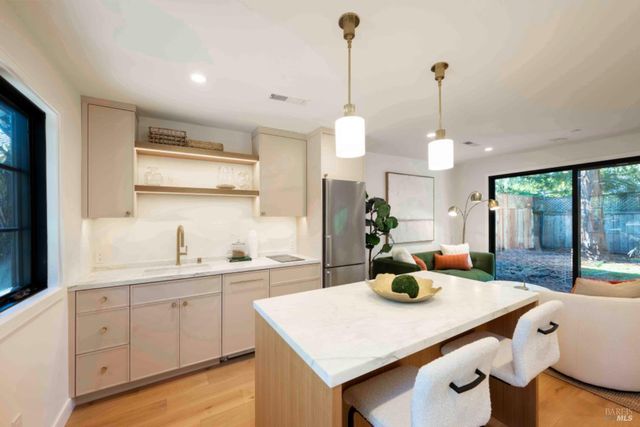 851 Second St E, Sonoma, CA 95476