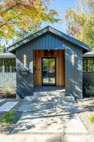 851 Second St E, Sonoma, CA 95476