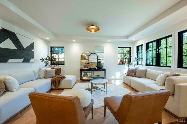 851 Second St E, Sonoma, CA 95476