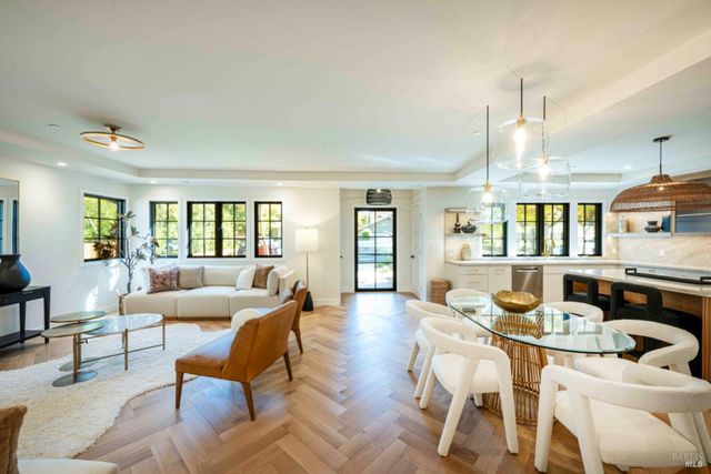 851 Second St E, Sonoma, CA 95476