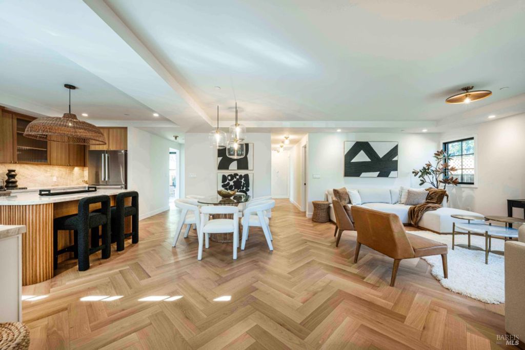 851 Second St E, Sonoma, CA 95476