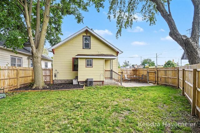 812 Richmond Street, Grand Rapids, MI 49504