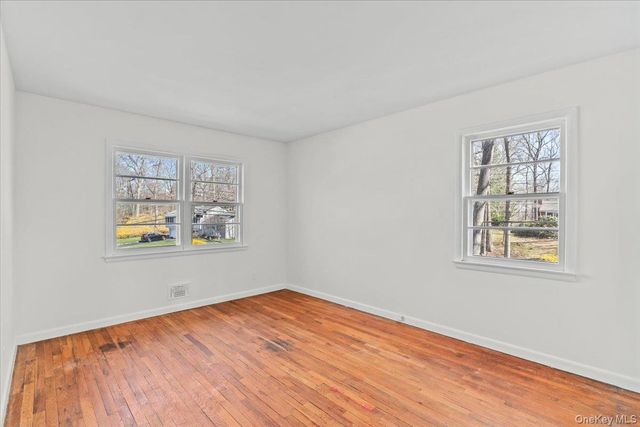 115 Lily Pond Lane, Katonah, NY 10536
