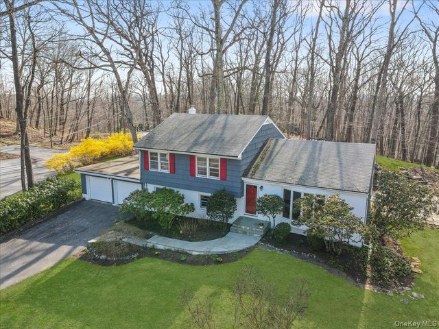 115 Lily Pond Lane, Katonah, NY 10536
