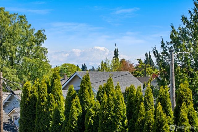 917 N Lawrence Street, Tacoma, WA 98406