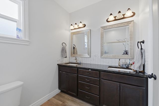 1305 S Gateway, Wichita, KS 67230