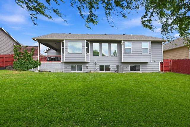 1305 S Gateway, Wichita, KS 67230