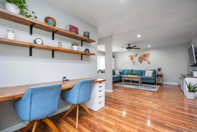 1465 Bridgeview, San Diego, CA 92105