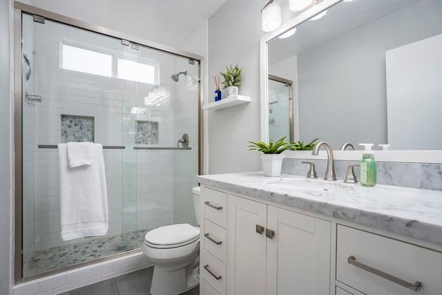 1465 Bridgeview, San Diego, CA 92105
