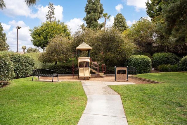 1465 Bridgeview, San Diego, CA 92105