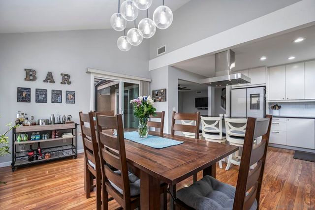1465 Bridgeview, San Diego, CA 92105