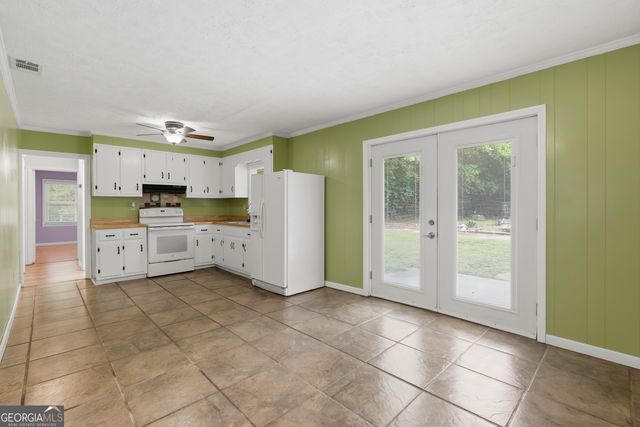 380 Highway 96 E, Jeffersonville, GA 31044