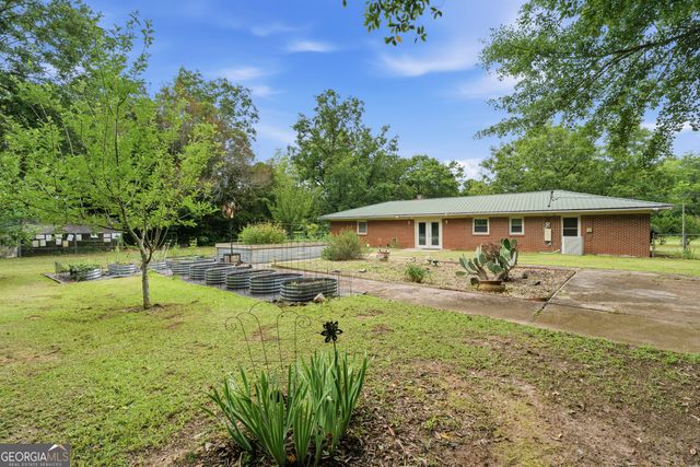 380 Highway 96 E, Jeffersonville, GA 31044