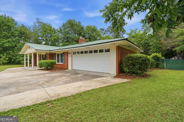 380 Highway 96 E, Jeffersonville, GA 31044