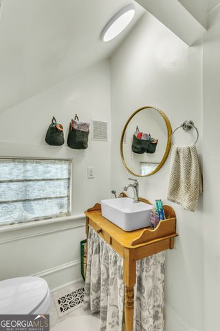 712 E 37th Street, Savannah, GA 31401