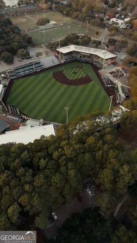 712 E 37th Street, Savannah, GA 31401