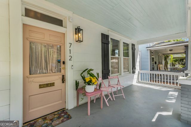 712 E 37th Street, Savannah, GA 31401