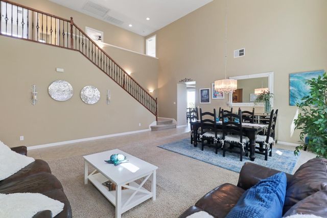 2053 Camp Whitney Cir, Rocklin, CA 95765