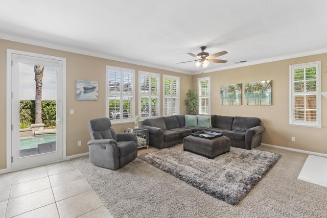 2053 Camp Whitney Cir, Rocklin, CA 95765