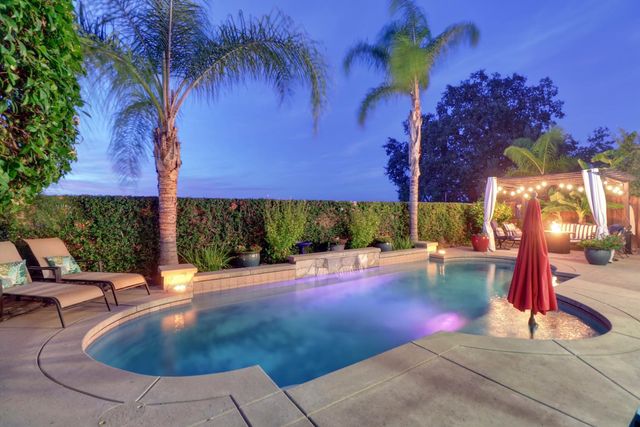 2053 Camp Whitney Cir, Rocklin, CA 95765