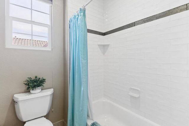 2053 Camp Whitney Cir, Rocklin, CA 95765
