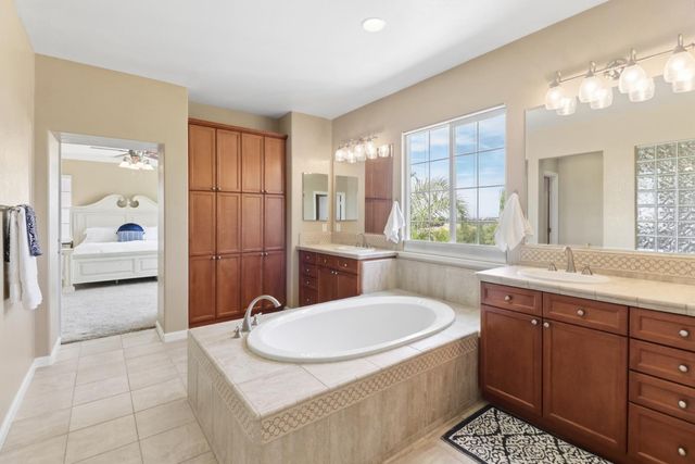 2053 Camp Whitney Cir, Rocklin, CA 95765
