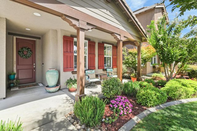 2053 Camp Whitney Cir, Rocklin, CA 95765