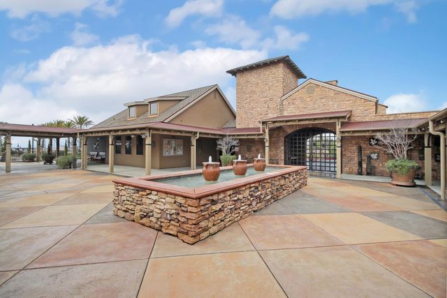2053 Camp Whitney Cir, Rocklin, CA 95765