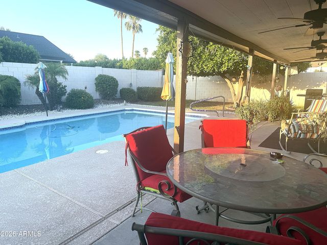 1238 E KERRY Lane, Phoenix, AZ 85024