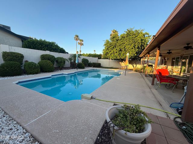 1238 E KERRY Lane, Phoenix, AZ 85024