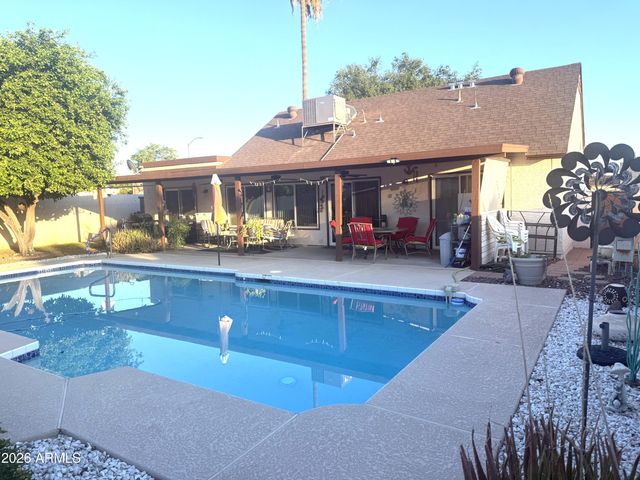 1238 E KERRY Lane, Phoenix, AZ 85024