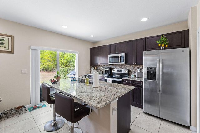 2550 NW Treviso Circle, Port St. Lucie, Port St Lucie, FL 34986