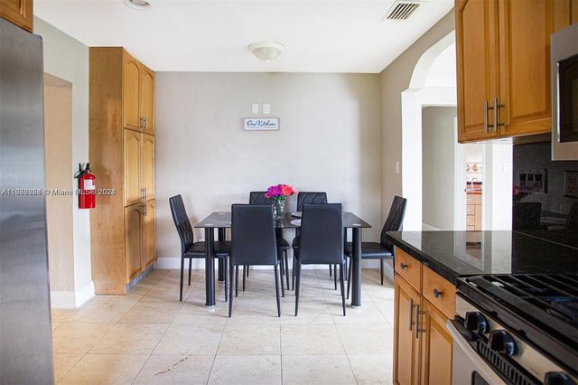 1531 Moffett St, Hollywood, FL 33020