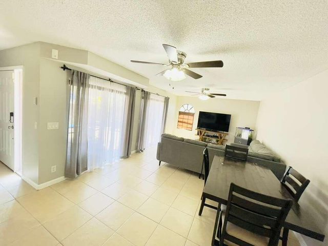 8206 Severn Drive Unit C, Boca Raton, FL 33433