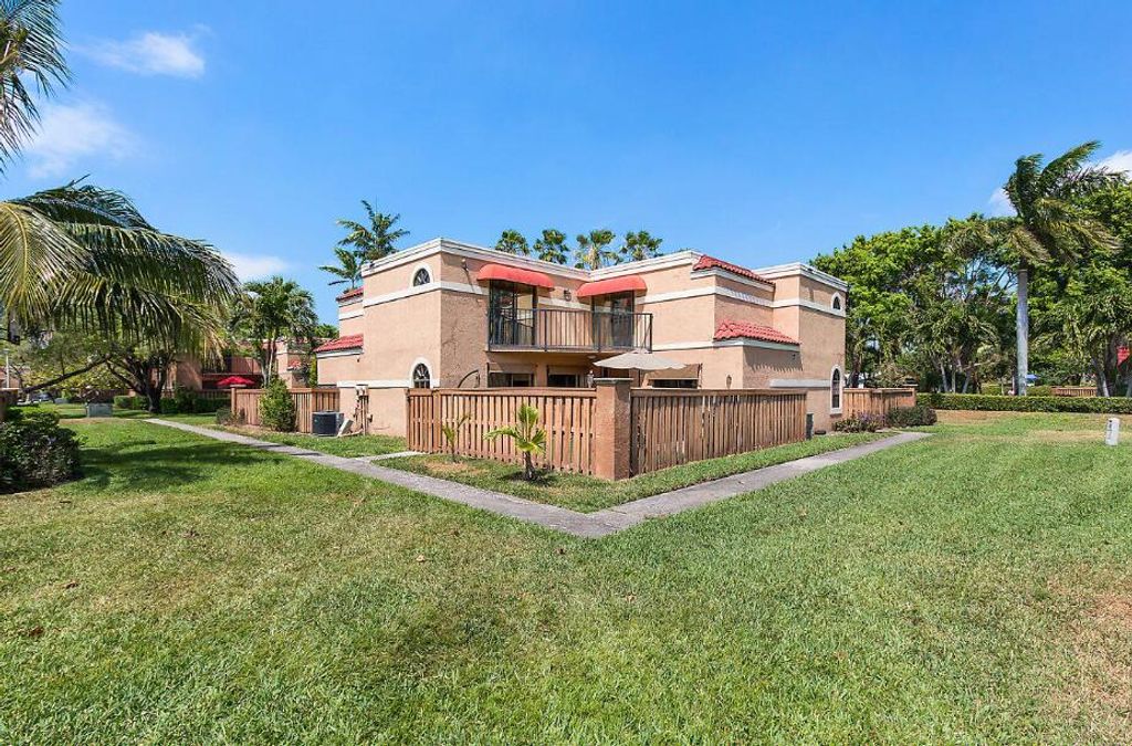 8206 Severn Drive Unit C, Boca Raton, FL 33433