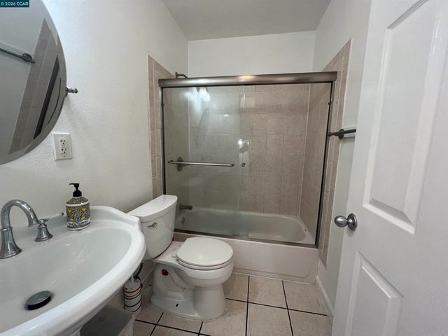 1954 48Th Ave, Oakland, CA 94601