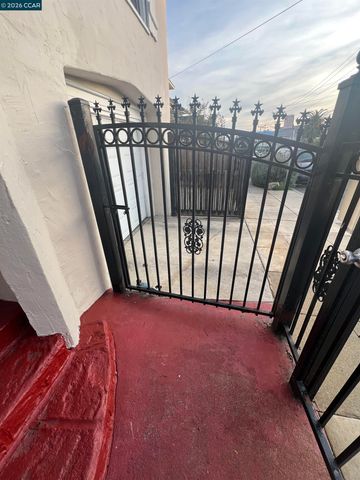 1954 48Th Ave, Oakland, CA 94601