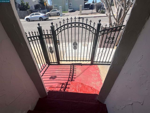 1954 48Th Ave, Oakland, CA 94601